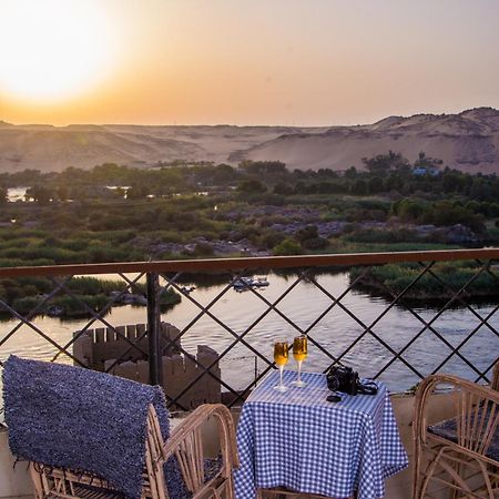 Aswan Nile Palace ภายนอก รูปภาพ