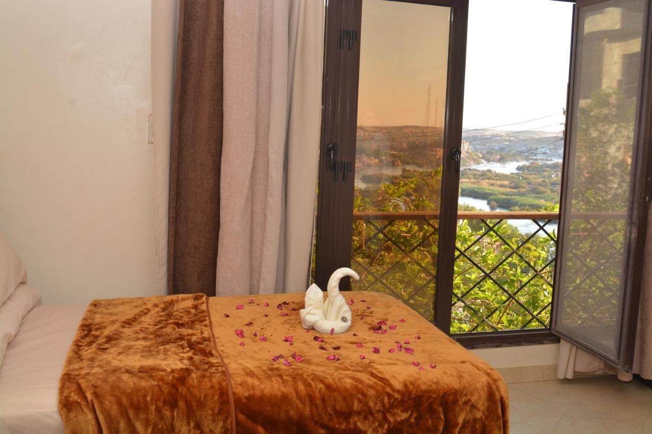 Aswan Nile Palace ภายนอก รูปภาพ
