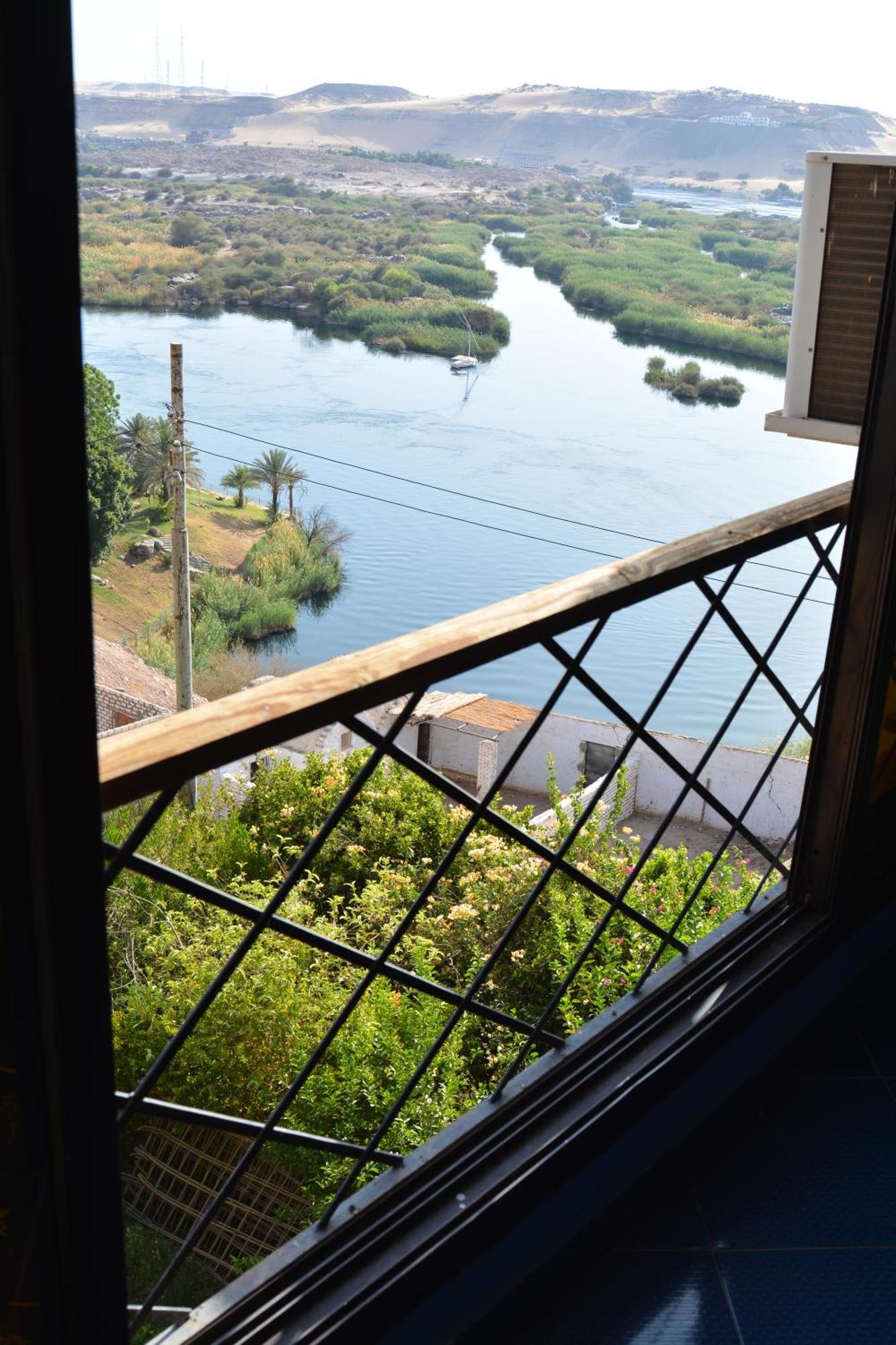 Aswan Nile Palace ภายนอก รูปภาพ